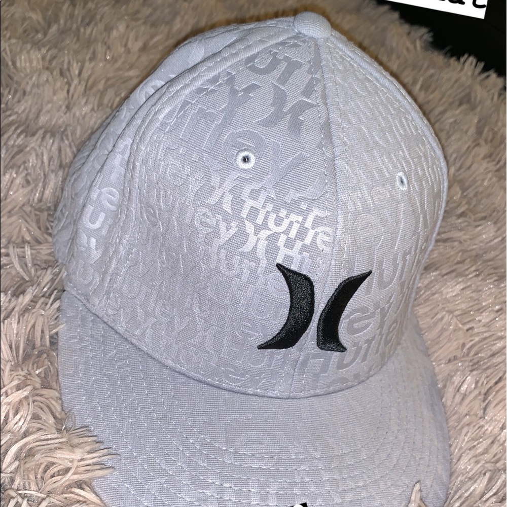 White & blank Hurley hat